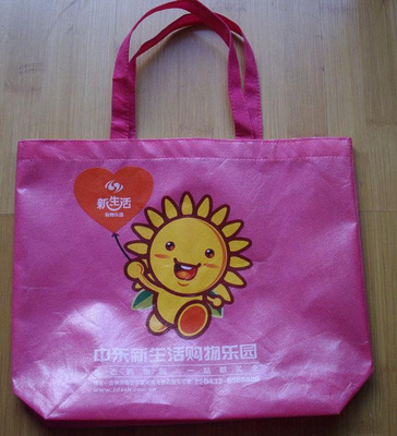 【供應(yīng)高檔防水覆膜無(wú)紡布袋 廣告促銷(xiāo)布袋 做工精美 出廠價(jià)批發(fā)】?jī)r(jià)格,廠家,圖片,無(wú)紡布袋,廈門(mén)維晶家居用品-