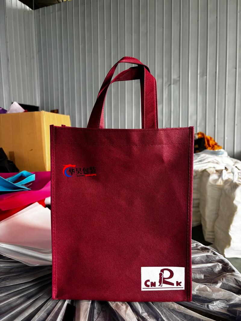 本工廠主營各類無紡布袋,編織袋與帆布袋等包裝衍生產品定制生產