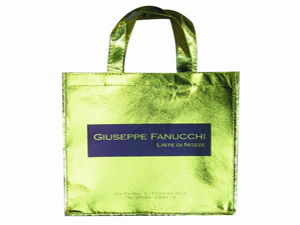 無紡布袋的多維價值分析 環保、經濟與社會視角